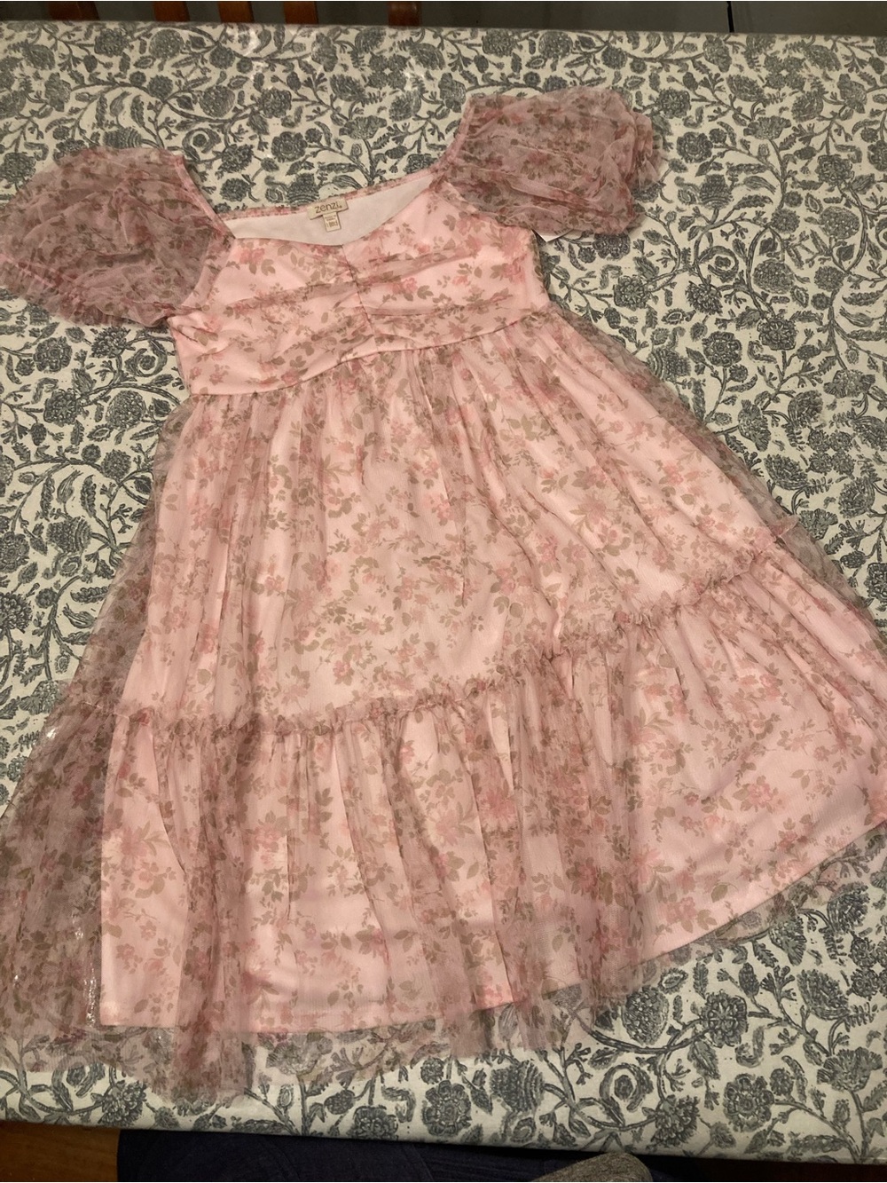 Girls' Pink Floral Layered Tulle Dress with Puff Sleeves